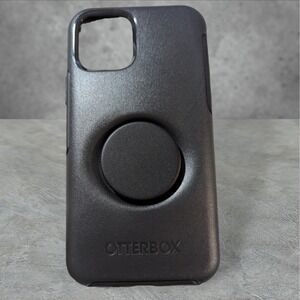 T6. OtterBox Otter+Pop Symmetry Case for Apple iPhone 11 Pro - Black